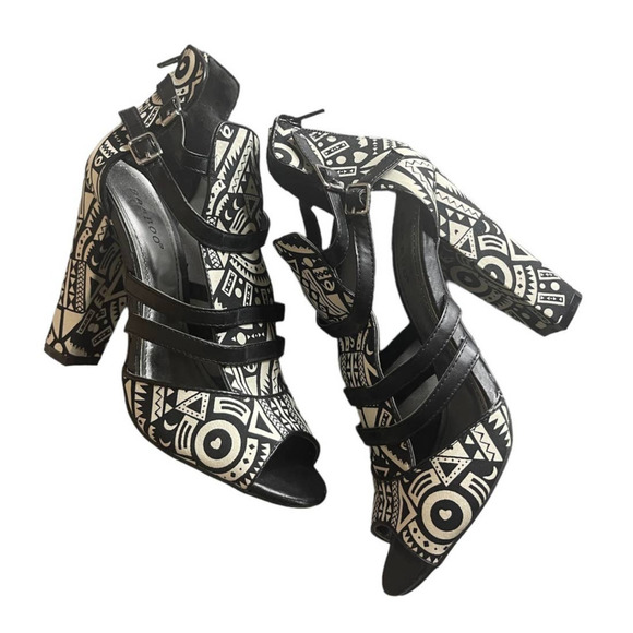 Bamboo Senza 03 Womens Tribal Strappy Open Toe‎ Heels Sandals Black Ivory Size 7 - Picture 1 of 9